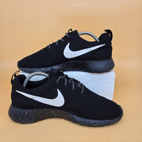 Nike ID Roshe Run One Women's Running Shoes Size 10.5 - Picture 4 of 8